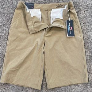 Vineyard Vines boys shorts Size 18
